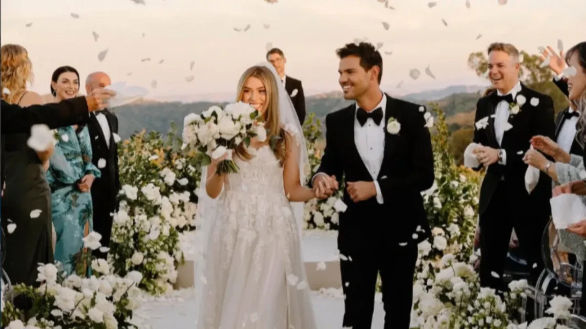 ALACAKARANLIK’IN JACOB’U TAYLOR LAUTNER BABA OLUYOR! TWILIGHT YILDIZLARINDAN TEBRİK YAĞMURU