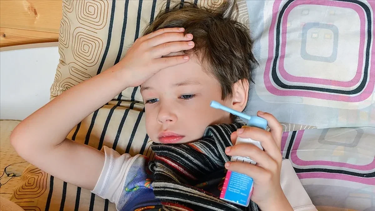 BAHARLA BİRLİKTE ALERJİ ALARMI: ÇOCUKLARDA UZUN SÜREN NEZLEYE DİKKAT