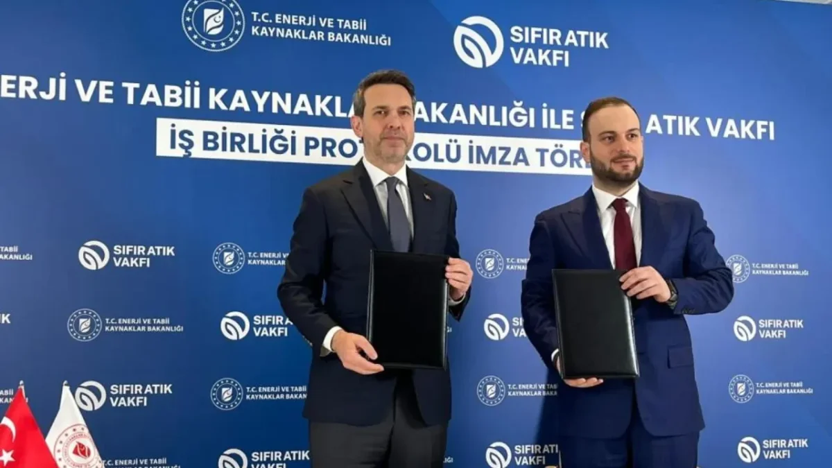 SAVAŞ RİSKİ ARTIYOR, ENERJİ HAYATİ HALE GELDİ: BAKAN BAYRAKTAR’DAN KRİTİK UYARI