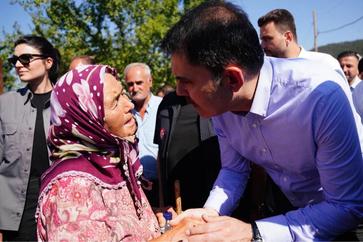 Bakan Kurum’dan Sındırgı’daki Afet Konutlarına İlişkin Paylaşım