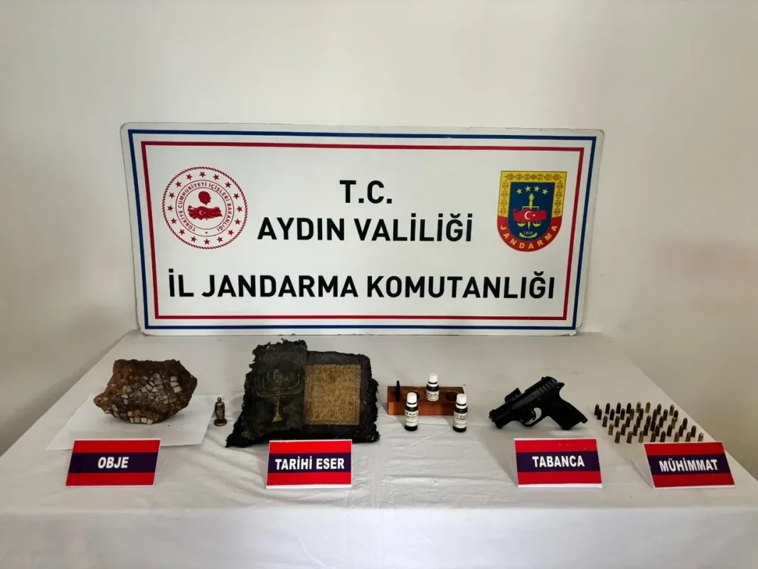 Aydın’da Tarihi Operasyon: Bizans Dönemine Ait Tılsım Kitabı Ele Geçirildi