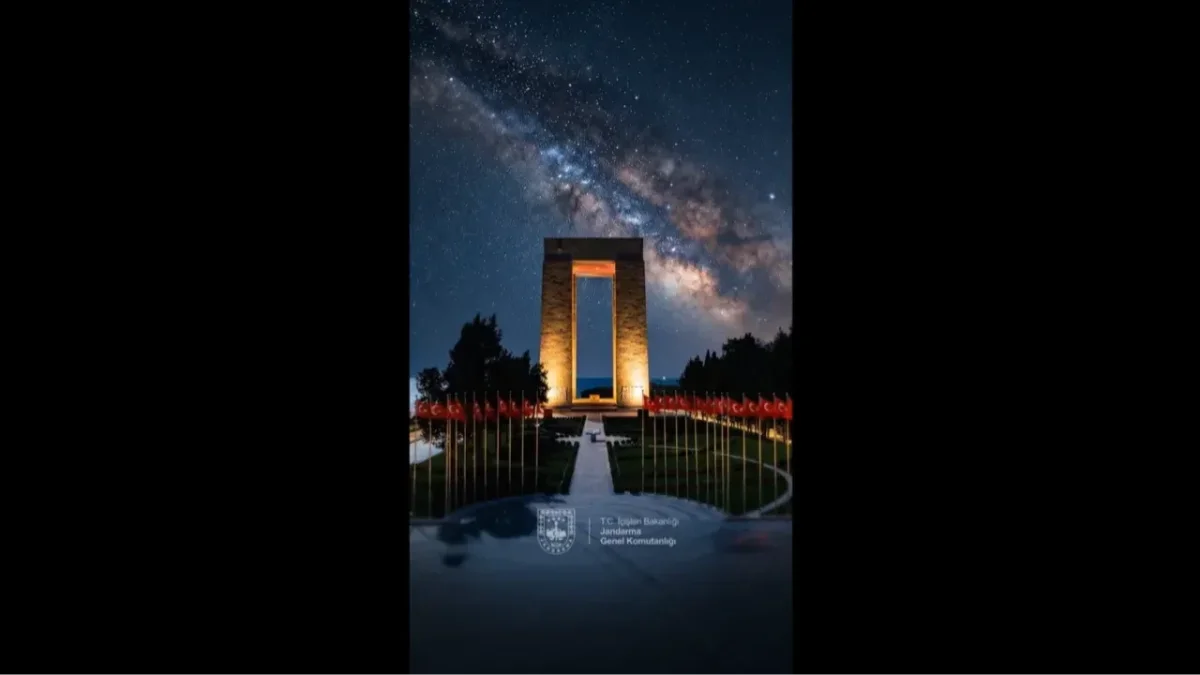 JANDARMA’DAN 18 MART MESAJI: “BİR HİLAL UĞRUNA NE GÜNEŞLER BATIYOR!”