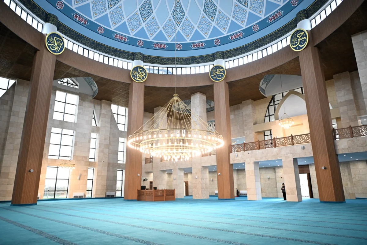 Kartepe Kent Meydanı Camii Ramazan’ın İlk Teravihinde Açılıyor