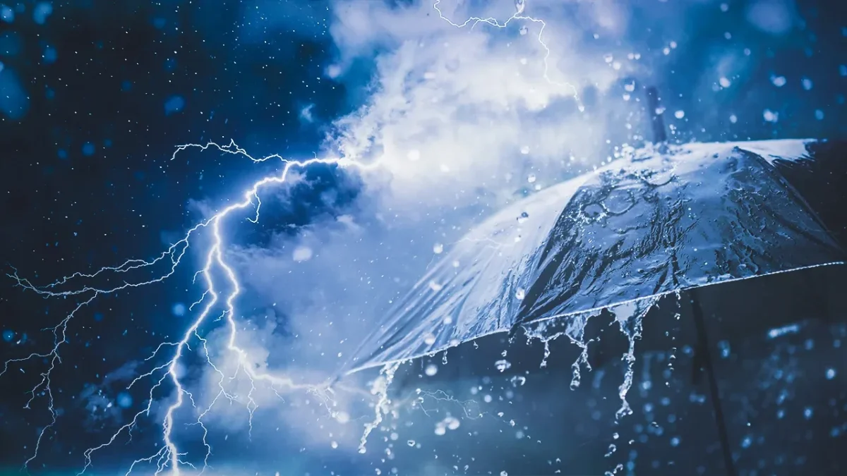 Meteoroloji Tek Tek Uyardı: Bayramda Hava Tersine Dönüyor! Kar ve Sağanak Geliyor, Plan Yapanlar Dikkat