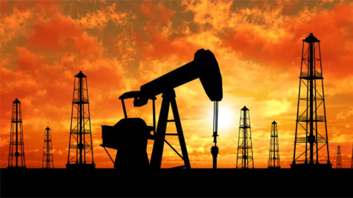 Petrolde Sert Düşüş: Çarşamba Verileri Açıklandı, Yüzde 3,5’lik Gerileme Dikkat Çekti